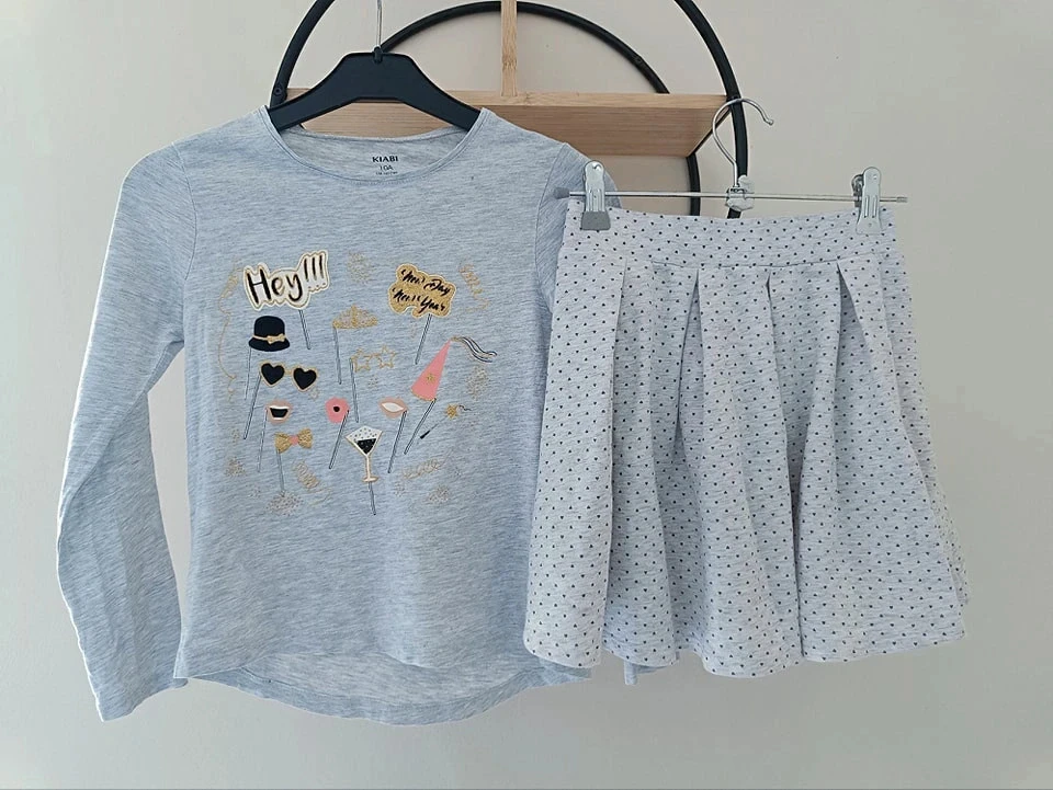 10 ans ensemble Teeshirt Kiabi et jupe